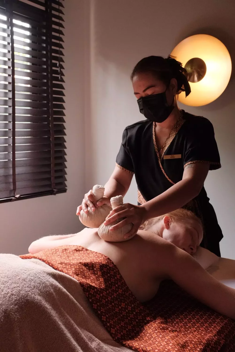 massage in Shakhbout city 