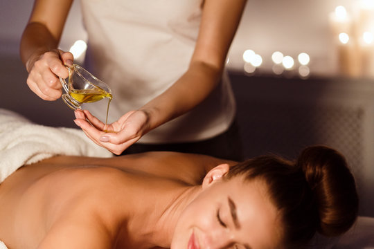 Oil massage in Shakhbout city 